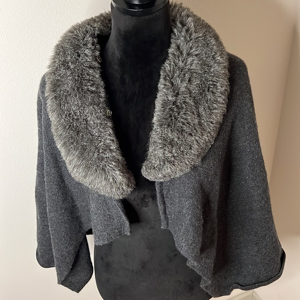 TRICOTEZ 100% Merino Wool - detachable faux fur collar cascade sweater Sz L - XL